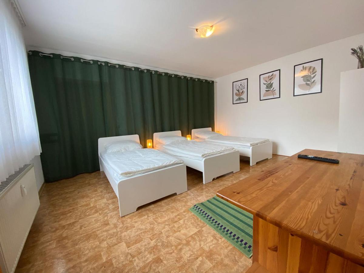Cozy Apartment In Oberhausen Oberhausen  Exteriör bild