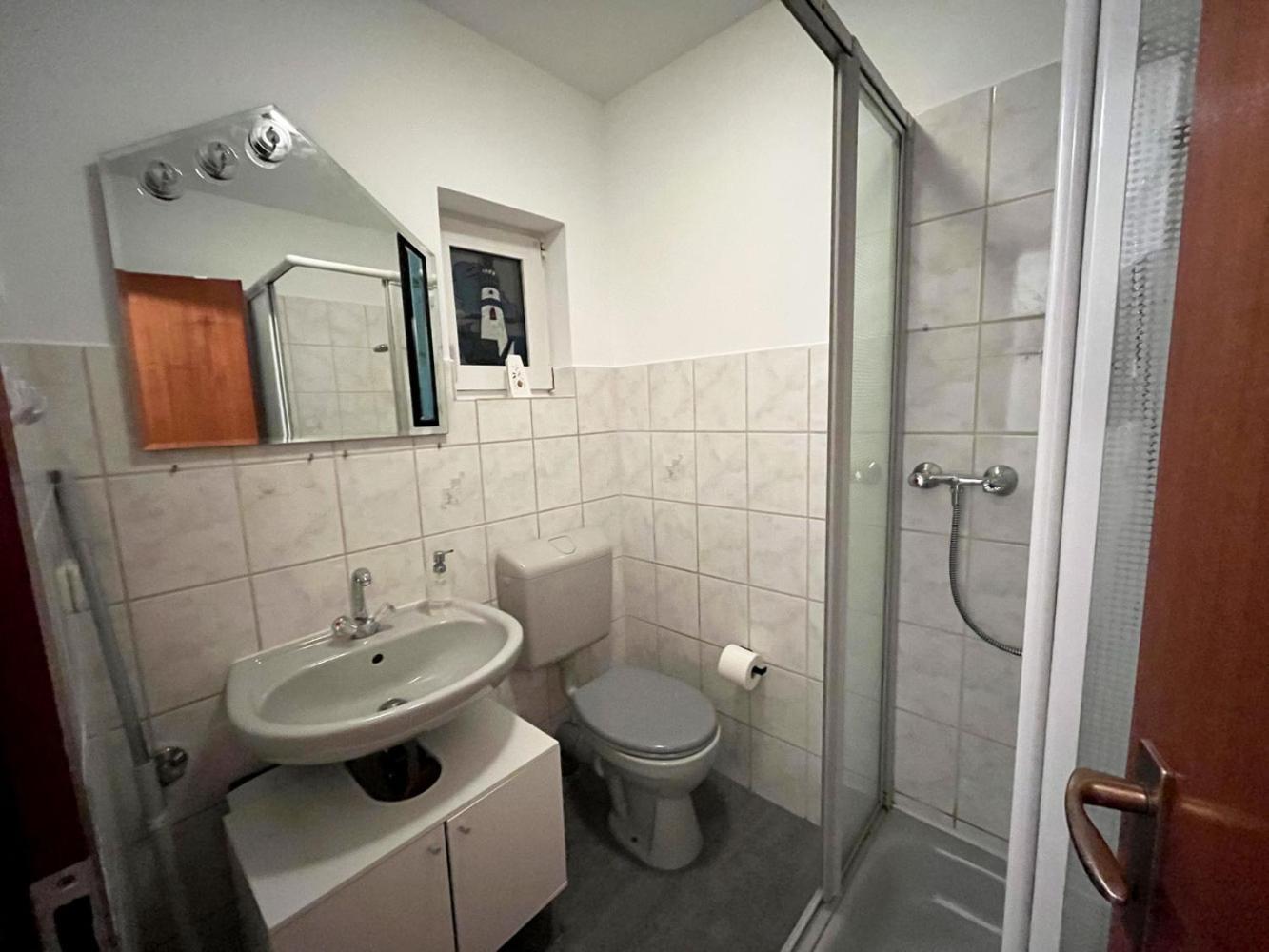Cozy Apartment In Oberhausen Oberhausen  Exteriör bild