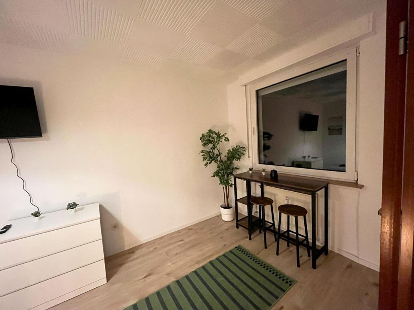 Cozy Apartment In Oberhausen Oberhausen  Exteriör bild